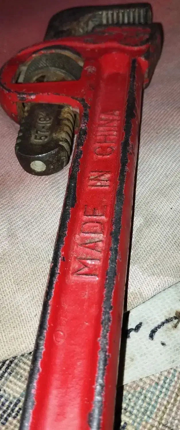 اچار لوله گیر ویک عدد اجار شلاقی با سایز  در عکس|ابزارآلات|همدان, |دیوار