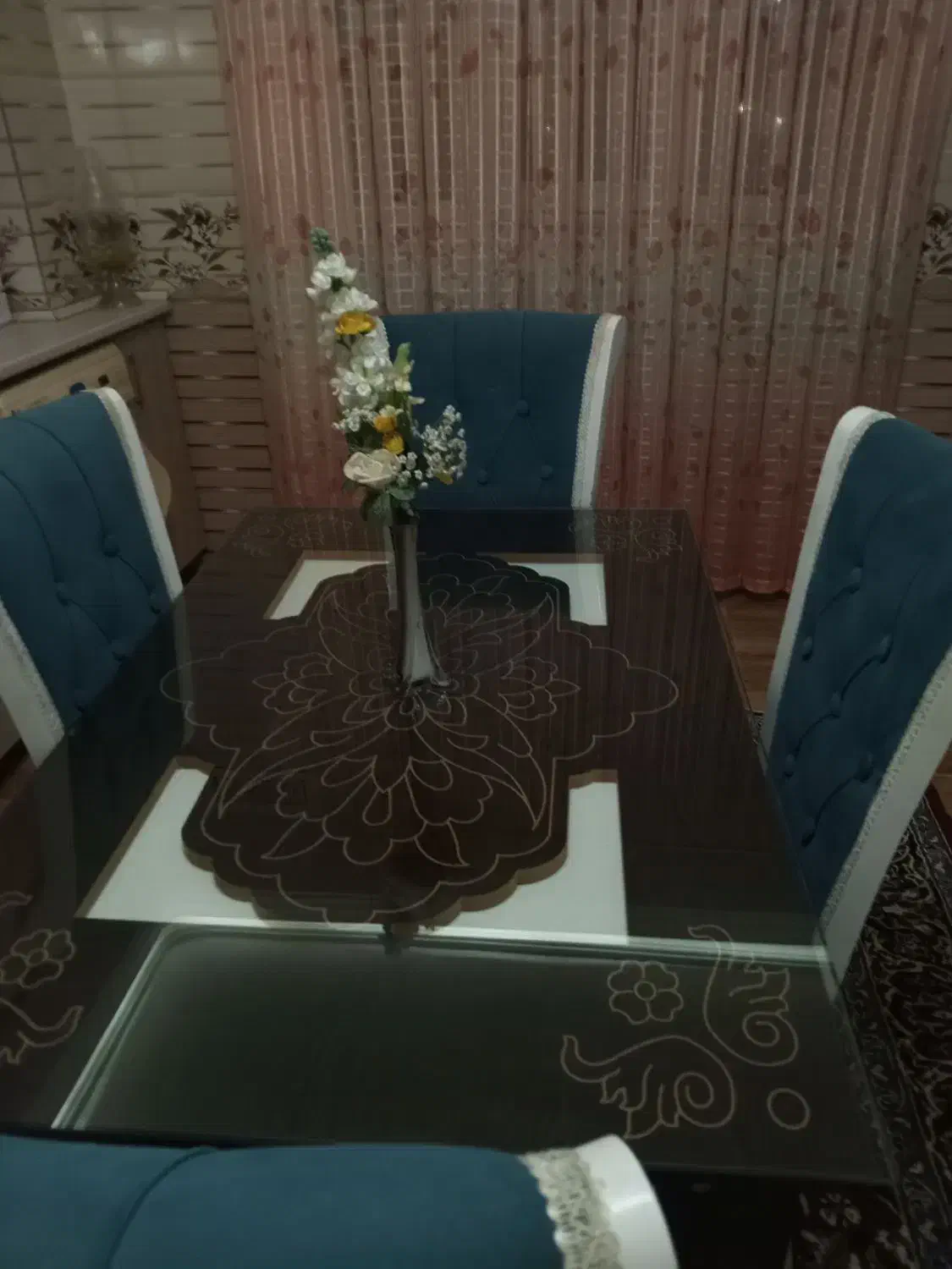 میز غذا خوری|میز و صندلی غذاخوری|ارومیه, |دیوار