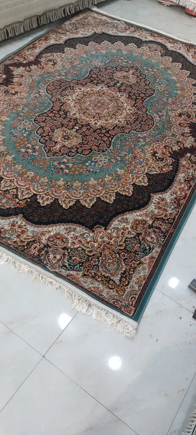 ۲ تخته فرش ۶متری ۷۰۰ شانه تراکم ۲۵۵۰|فرش|نسیمشهر, |دیوار