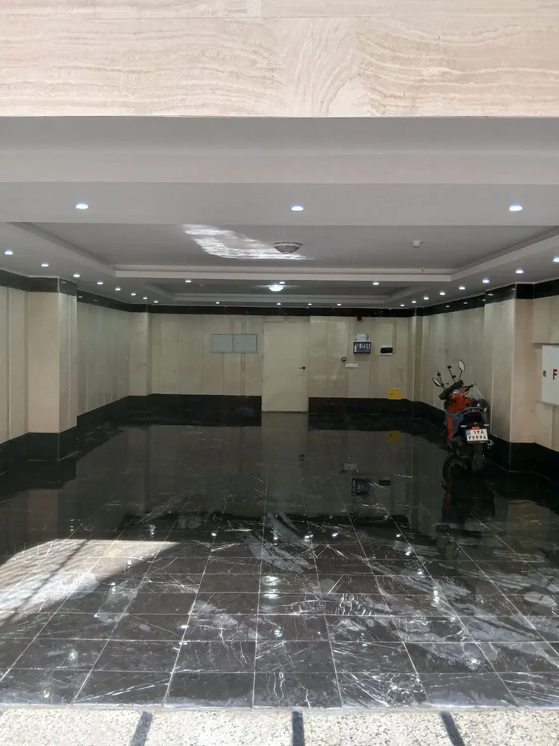 ۴ واحد آپارتمان فروشی . شخصی سازی|فروش آپارتمان|تهران, ارامنه|دیوار