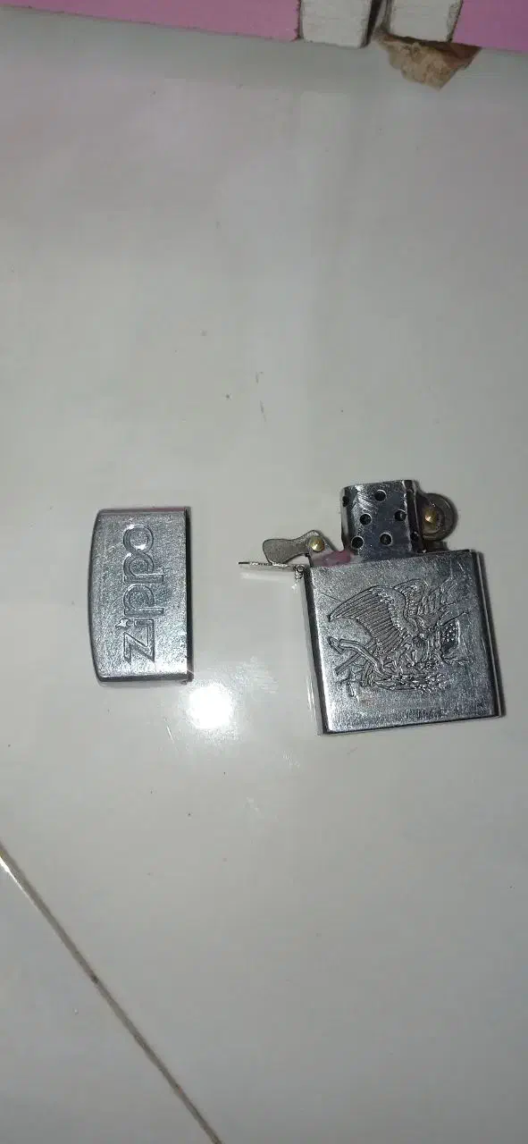 فندک زیپو|کلکسیون اشیاء عتیقه|پاکدشت, حصار امیر|دیوار