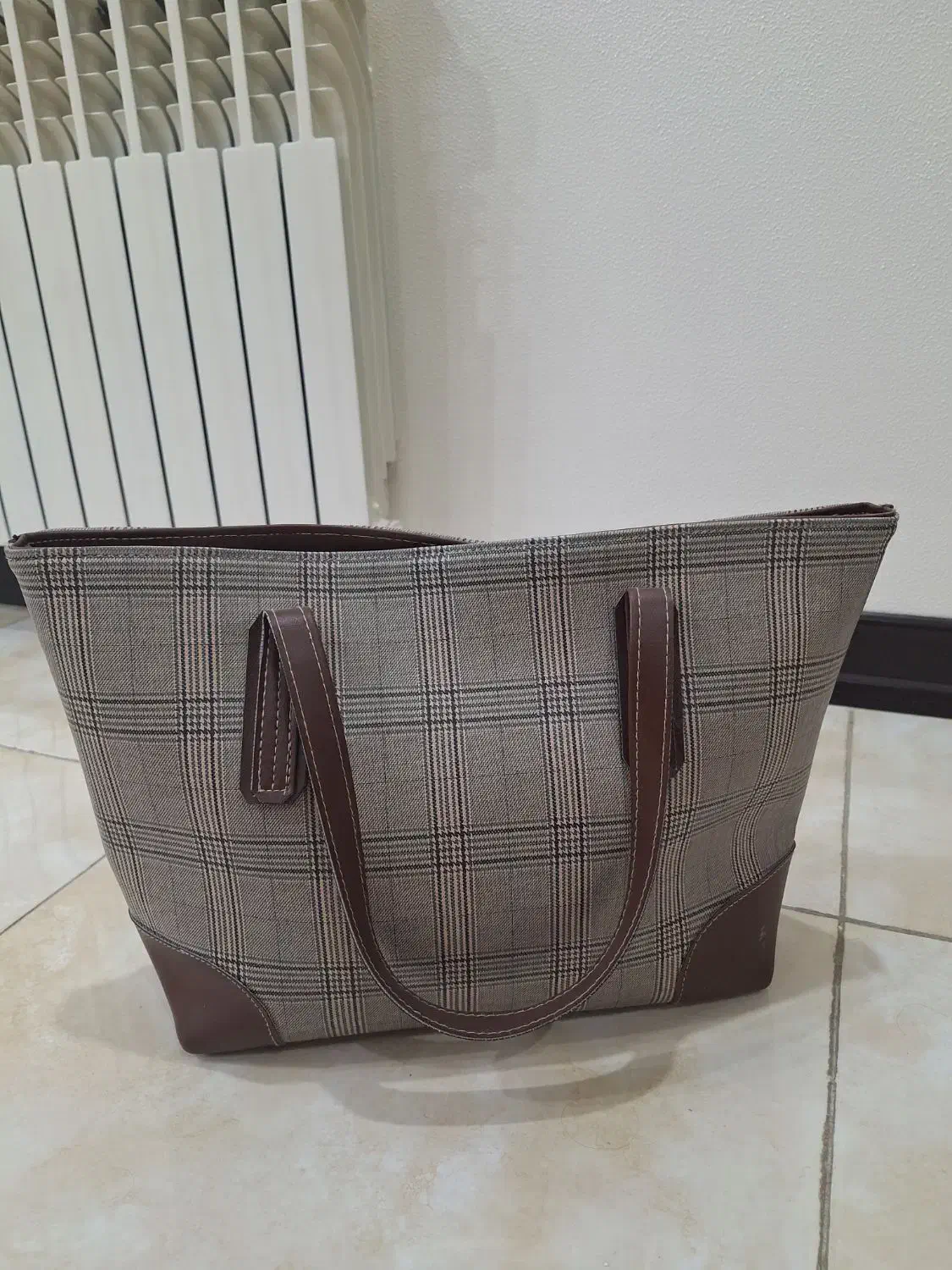 کیف کاملا نو|کیف، کفش، کمربند|کرج, شهرک جهان‌نما|دیوار