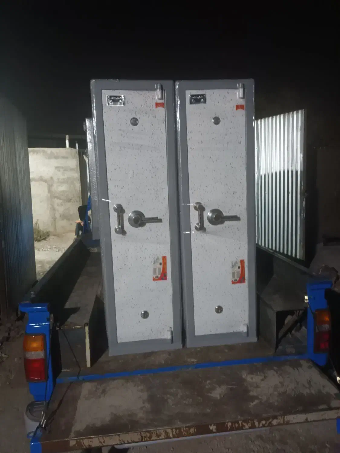 گاوصندوق حرفه ای صندوقچه جواهرات زرگری اداری|ابزارآلات|ساوه, |دیوار