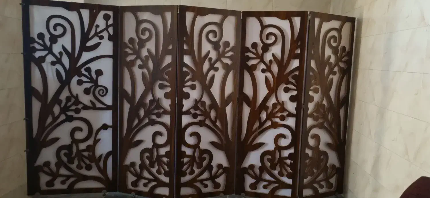 پارتیشن چوبی ودستگاه ذرت|آرایشگاه و سالنهای زیبایی|فارسان, |دیوار