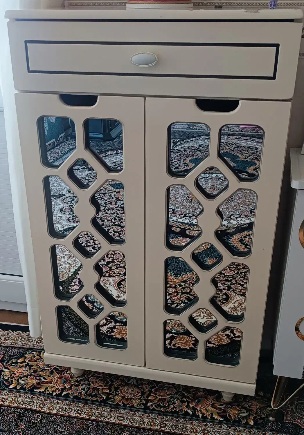 جاکفشی|جاکفشی، کمد، دراور|خرمدره, |دیوار