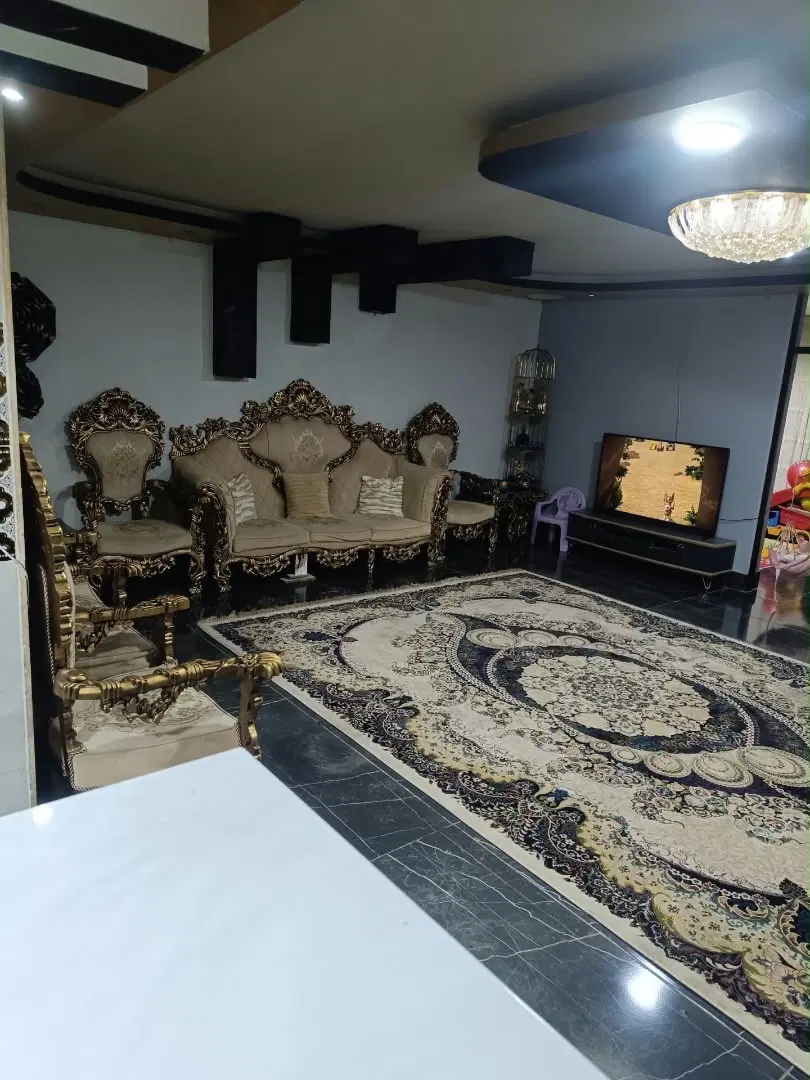 فروش آپارتمان طبقه اول آماده سکونت|فروش آپارتمان|فولادشهر, B1|دیوار