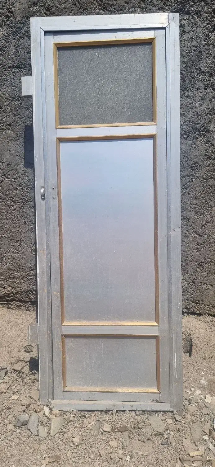 خریدار درب های اهنی و المینیومی|مصالح و تجهیزات ساختمان|اهواز, کیانشهر|دیوار