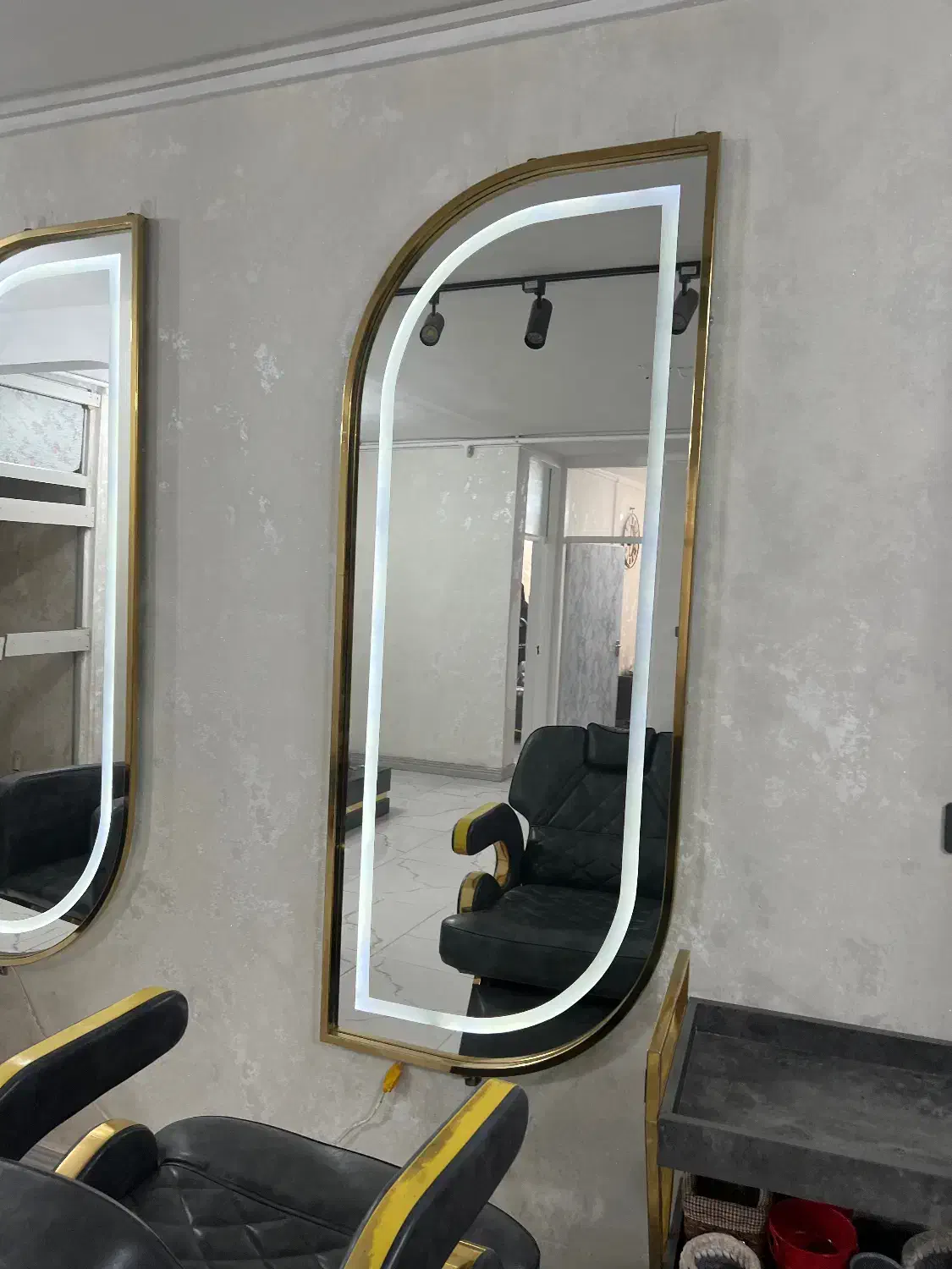 ۲عدد آینه قدی رینگ لایت دار بزرگ در حد نو|آرایشگاه و سالنهای زیبایی|فومن, |دیوار