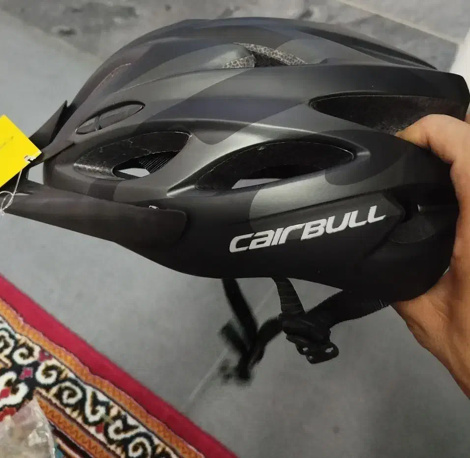 کلاه دوچرخه سواری چراغ دار برند carbull مدل cb-27|دوچرخه، اسکیت، اسکوتر|مرودشت, استادیوم‎|دیوار