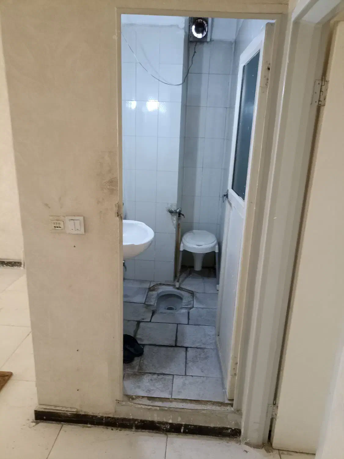 واحد 95 متری با آسانسور