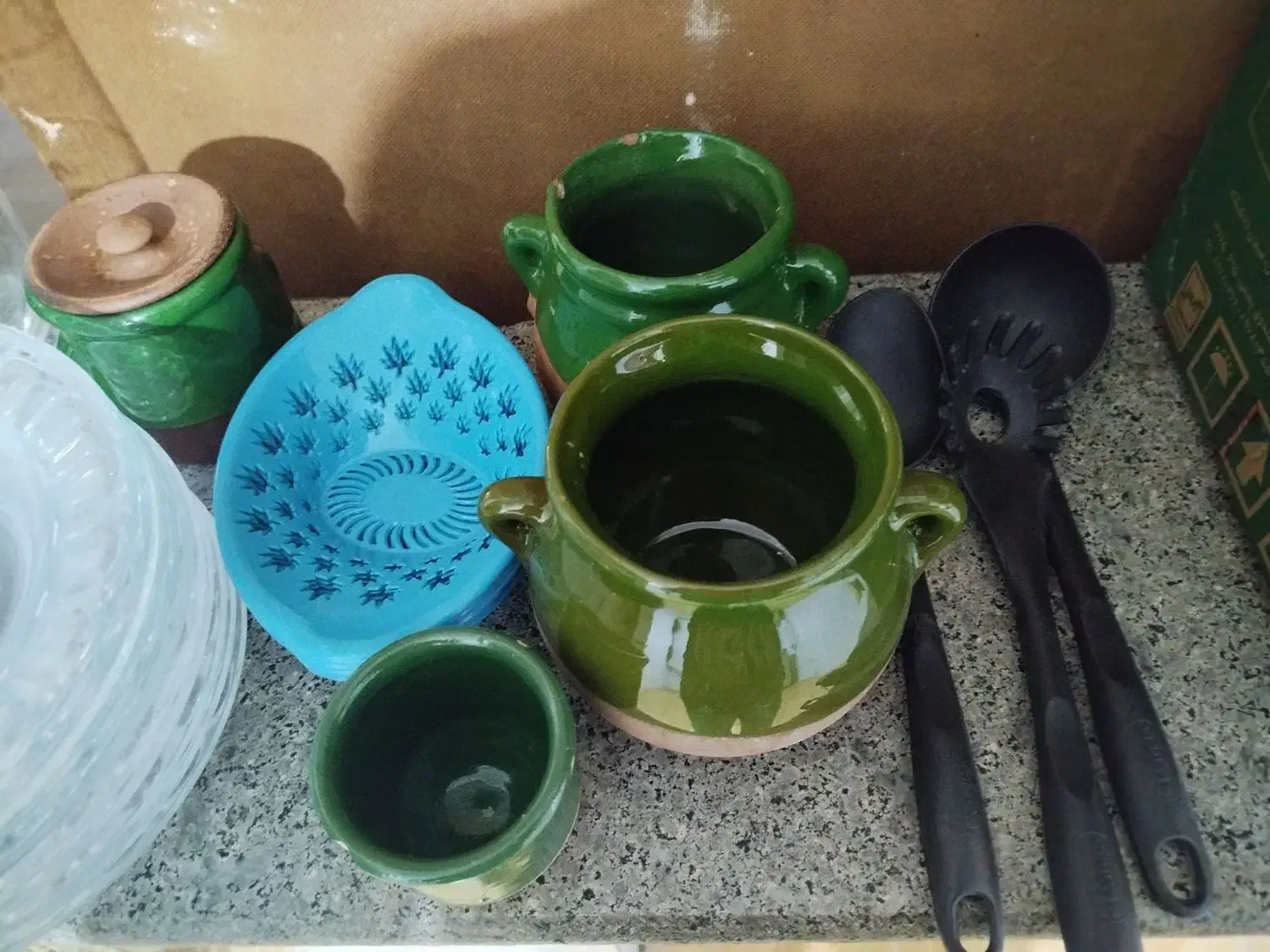 حراج لوازم خانگی،بشقاب،دیس،سشوارهرچی بخواین هس|آرایشی، بهداشتی، درمانی|تبریز, |دیوار