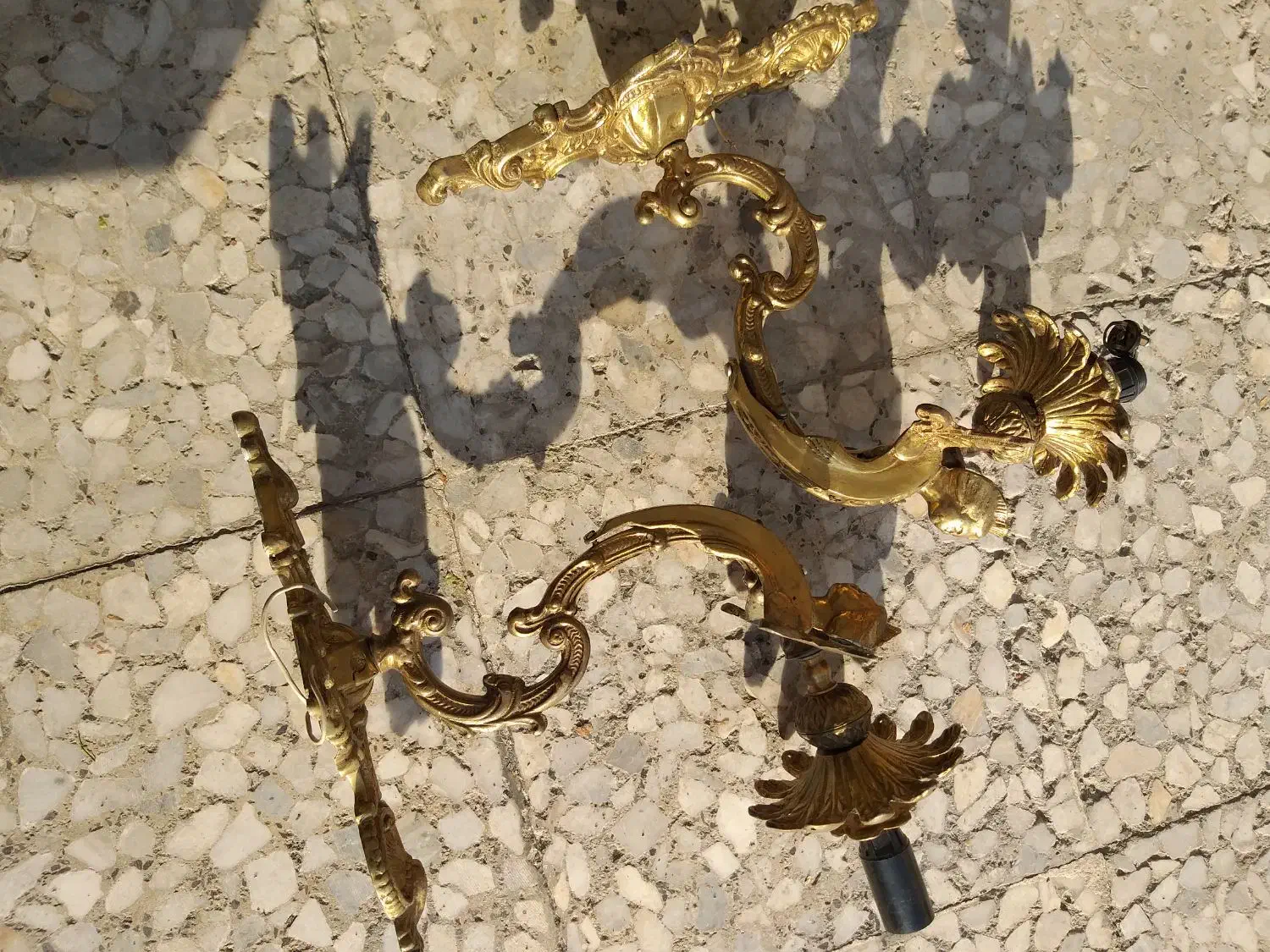 دیوار کوب برنجی قدیمی|لوستر و چراغ آویز|تهران, صادقیه|دیوار