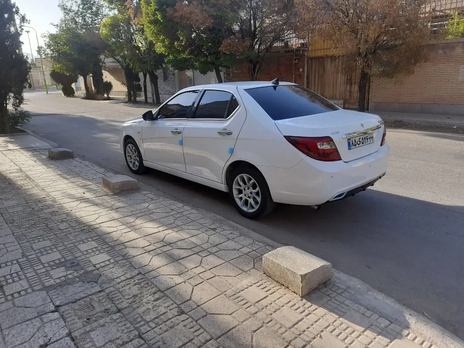دنا پلاس اتوماتیک آپشنال ، مدل ۱۴۰۳|خودرو سواری و وانت|فولادشهر, B6|دیوار