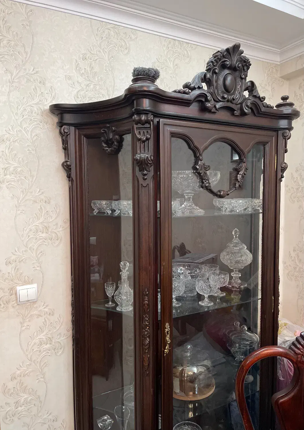 ویترین چوب گردو|بوفه، ویترین، کنسول|تهران, صد دستگاه|دیوار