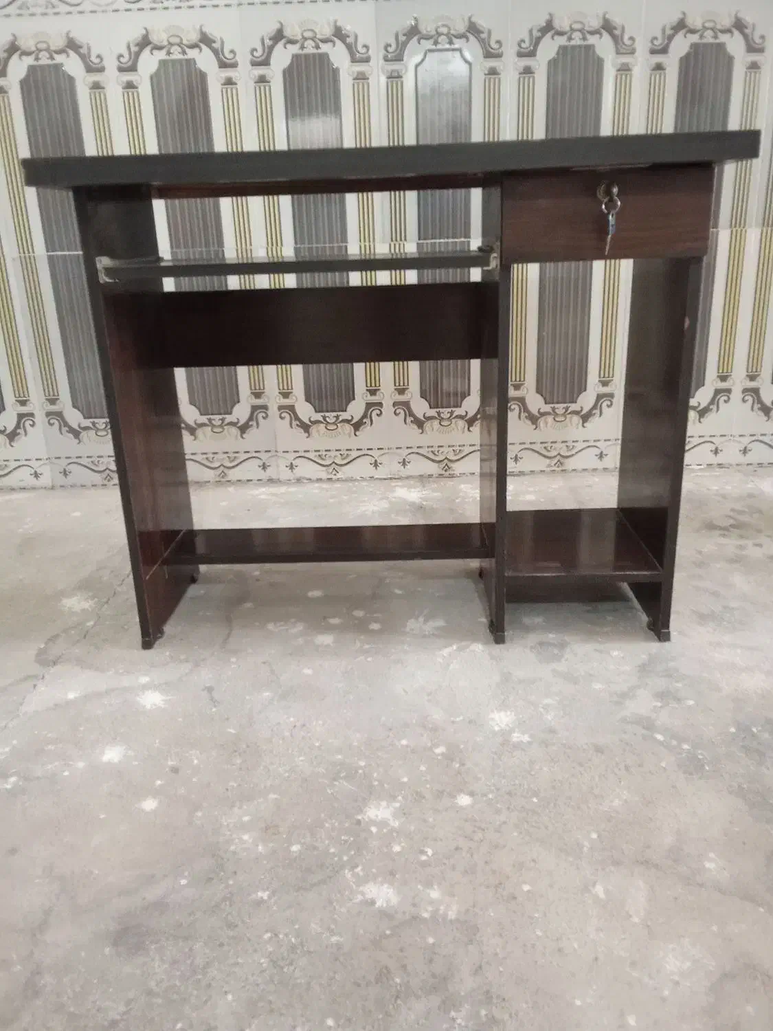 کمد|جاکفشی، کمد، دراور|تربت جام, کاریز نو سفلی|دیوار