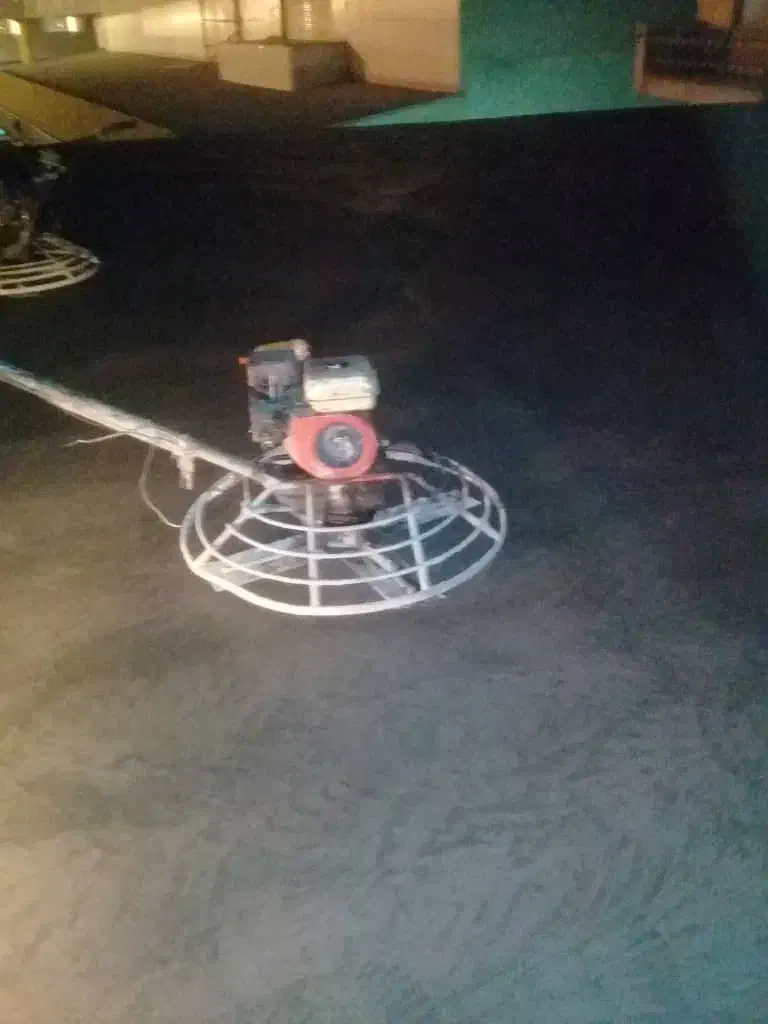 اجرای بتن ریزی با ماله پروانه ای|خدمات پیشه و مهارت|ساری, |دیوار