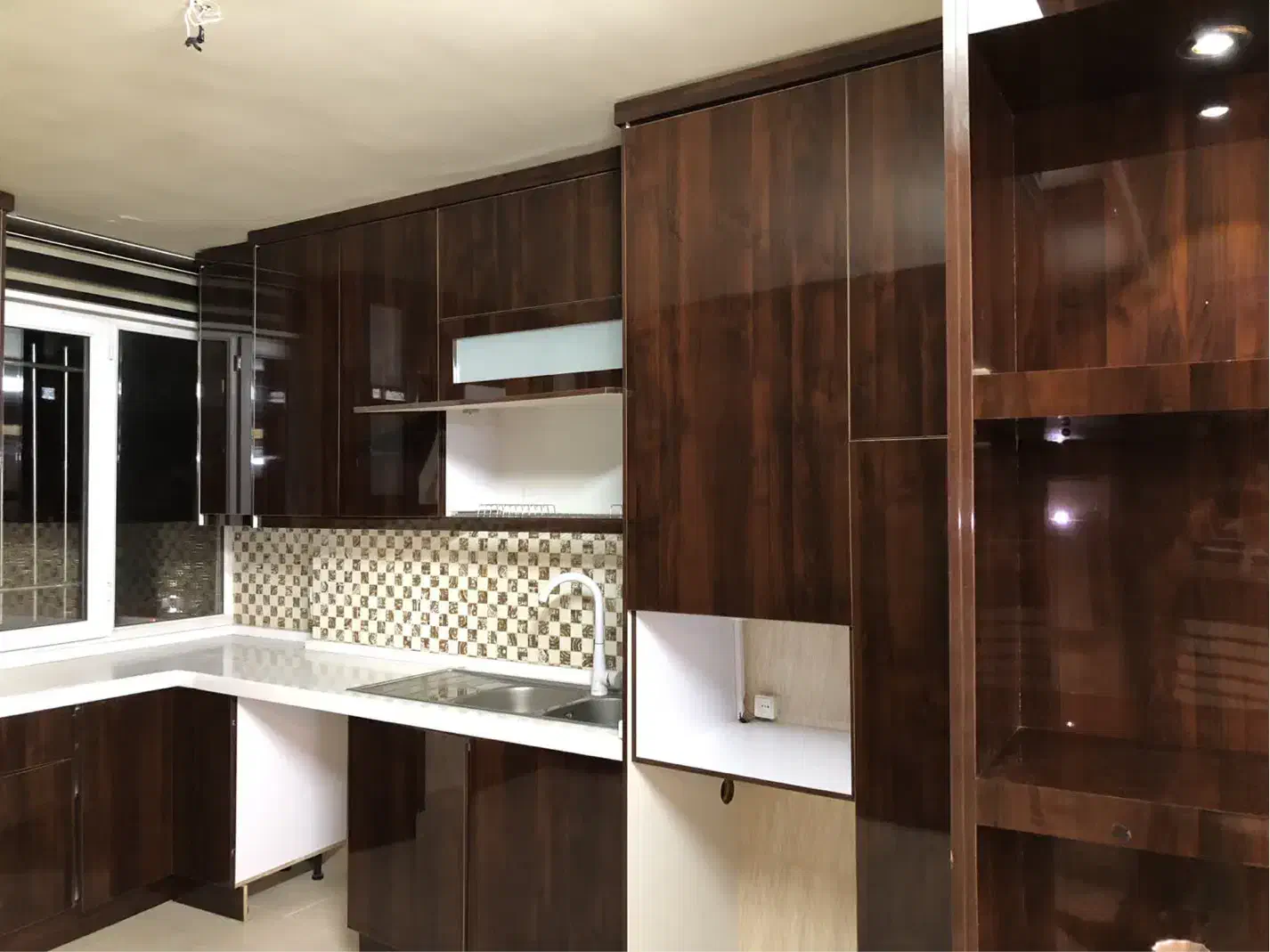 واحد ۱۳۰ متری بسیارشیک و تمیز خیابان اصلی عظیمیان|اجارهٔ آپارتمان|سبزوار, عظیمیان|دیوار