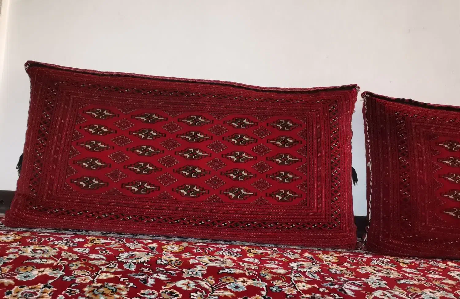 کناره مارک فرش مشهد پشتی دست باف|فرش|مشهد, رضاشهر|دیوار