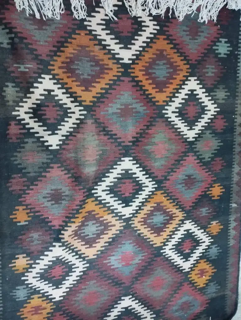 گلیم قدیمی|گلیم، جاجیم، گبه|ورامین, ورامین|دیوار