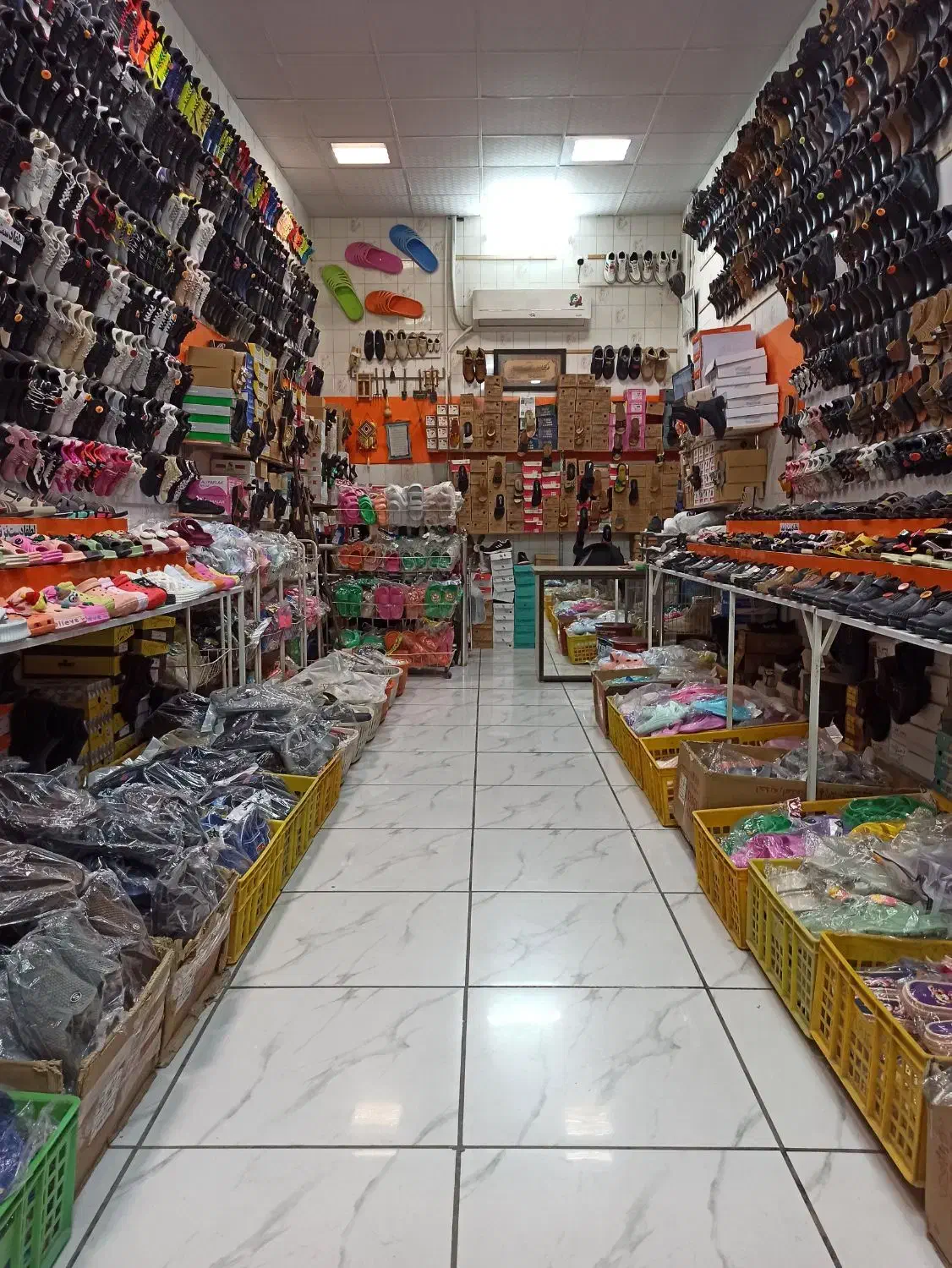 مغازه تجاری|فروش مغازه و غرفه|شهرضا, |دیوار