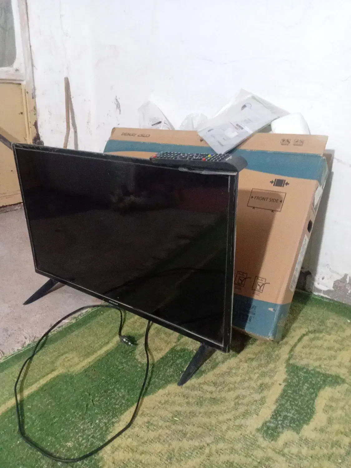 تلویزیون ال ای دی 32|تلویزیون و پروژکتور|زرند, |دیوار