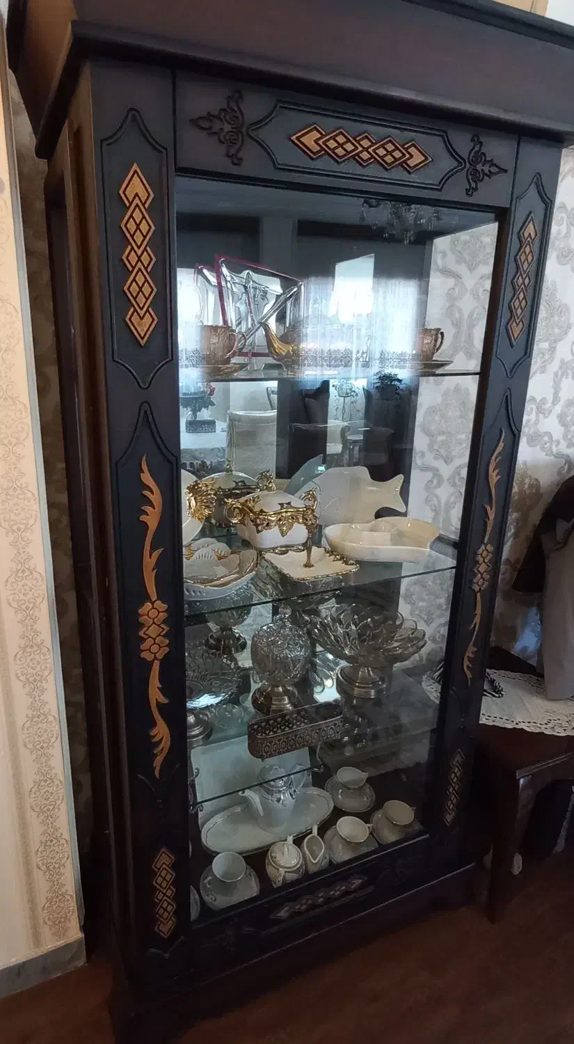 ویترین|بوفه، ویترین، کنسول|لاهیجان, قیام|دیوار