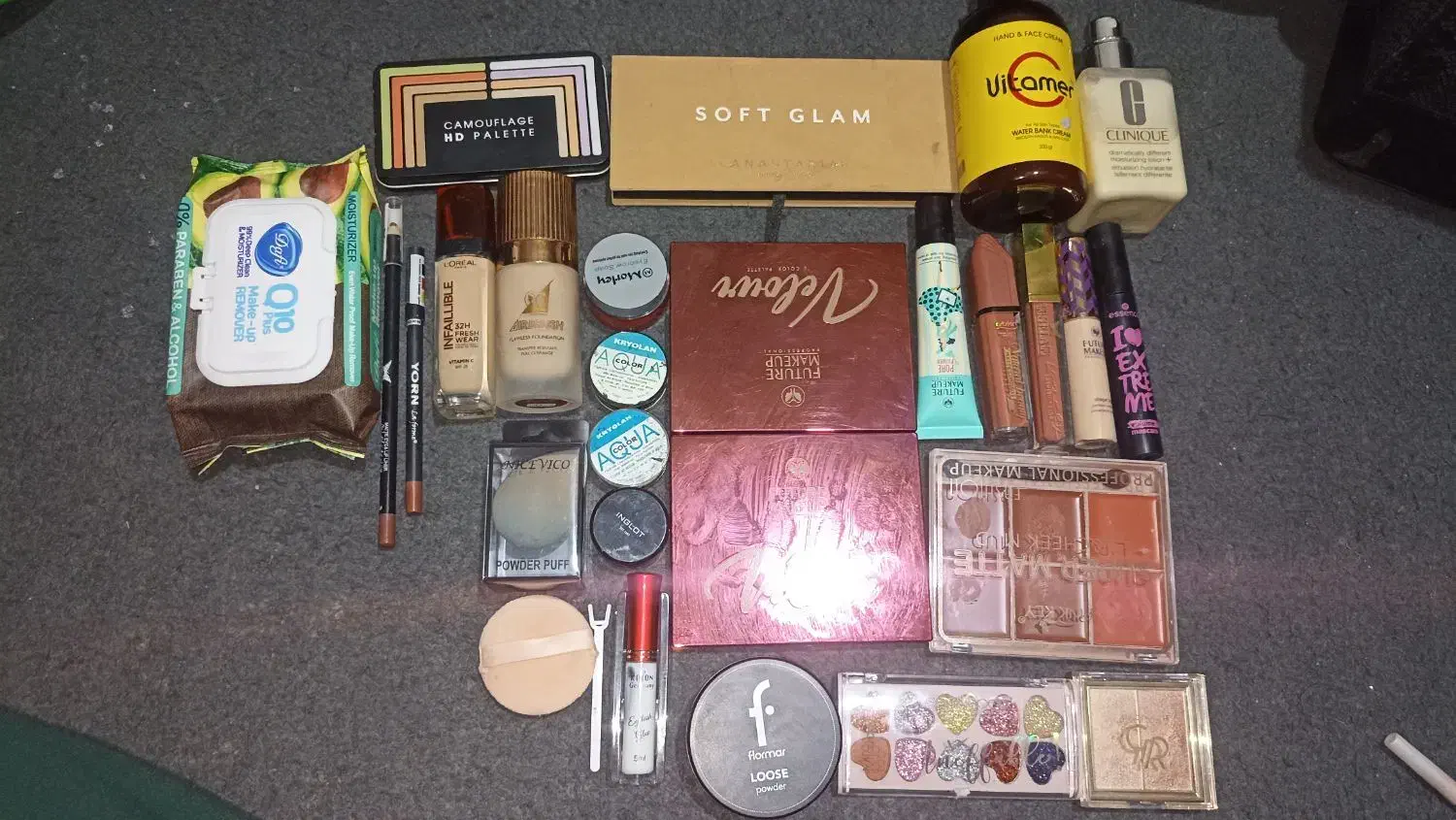 لوازم ارایشی|آرایشی، بهداشتی، درمانی|سی‌سخت, |دیوار