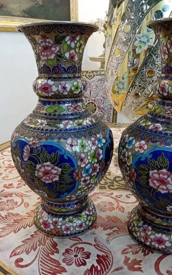 جفت گلدان بزرگ مینا کاری|کلکسیون اشیاء عتیقه|تهران, زرگنده|دیوار