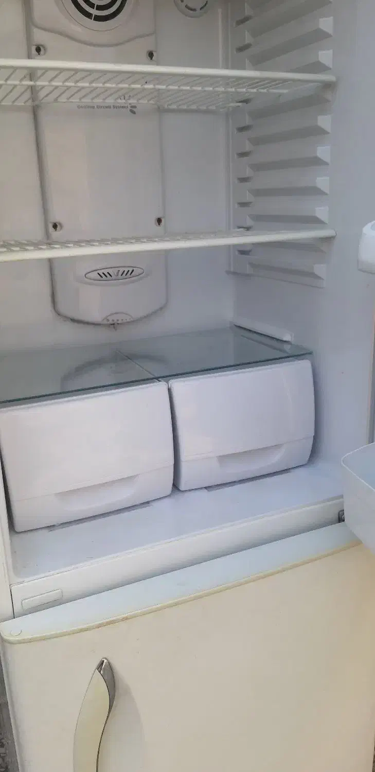 یخچال وکمد|سایر لوازم برقی|خمینیشهر, |دیوار