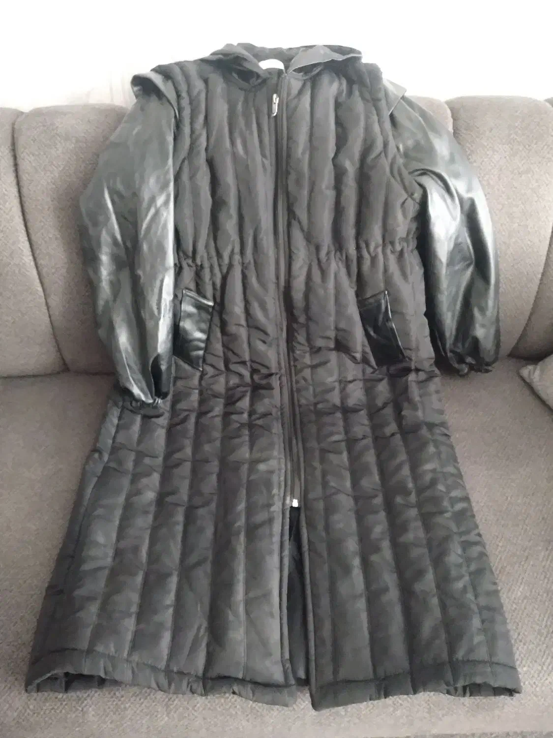 کاپشن بلند|لباس|آران و بیدگل, |دیوار