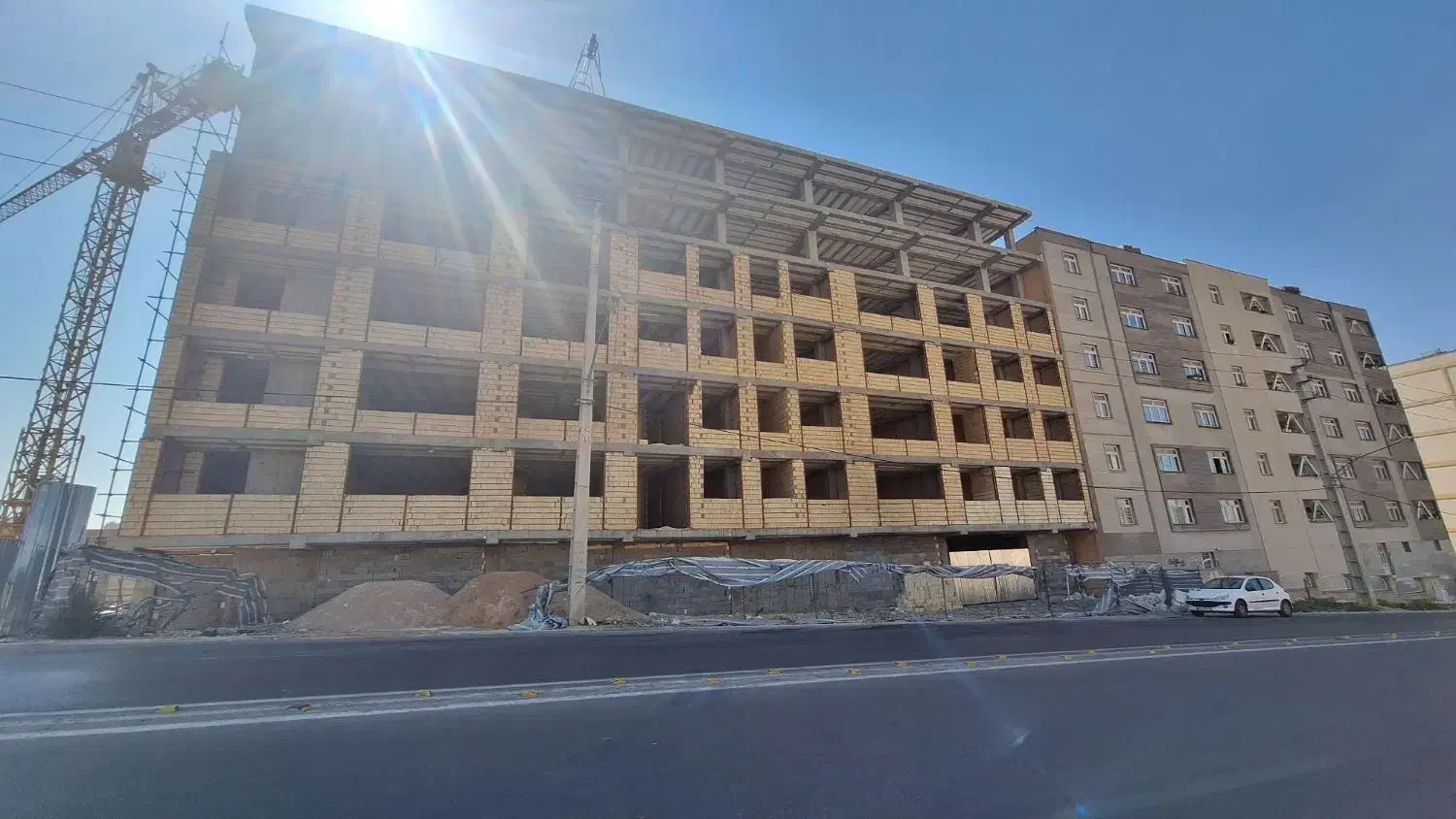 پیش فروش دو خوابه ۱۲۰ متری جنوبی فاز یک دانش|پیشفروش املاک|صدرا-فارس, فاز ۱|دیوار