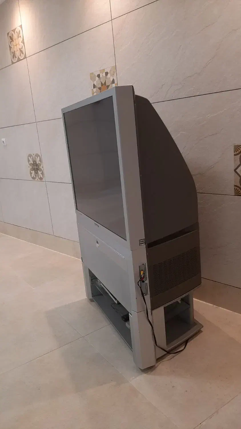 تلویزیون|تلویزیون و پروژکتور|تبریز, |دیوار