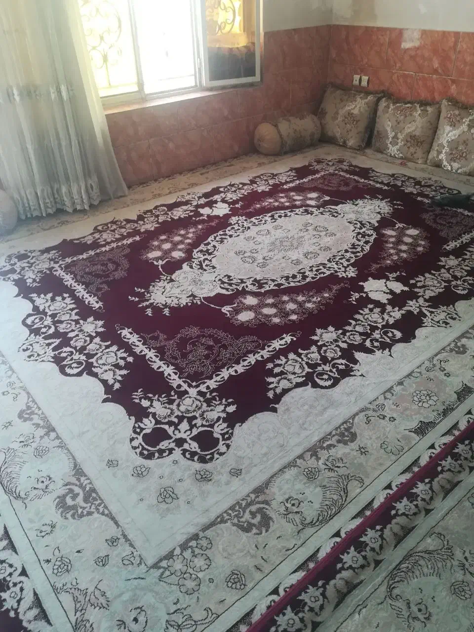 فرش ۱۲ متری|فرش|شیراز, کوشک میدان|دیوار