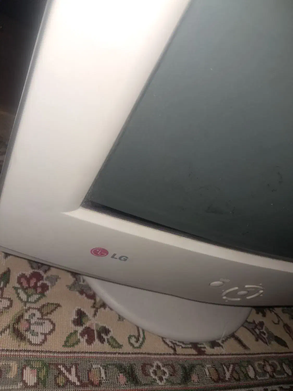 هواکش ۵۰ در۵۰ استفاده نشده و مانیتور الجی|پنکه و تصفیه‌کنندهٔ هوا|قم, شهرک سازمان آب|دیوار