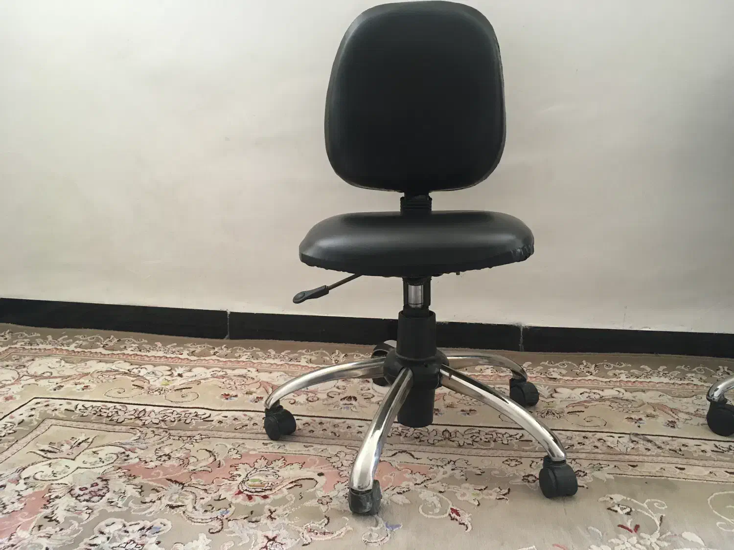 صندلی ومیزوکامپیوتر|صندلی و نیمکت|کوهدشت, |دیوار