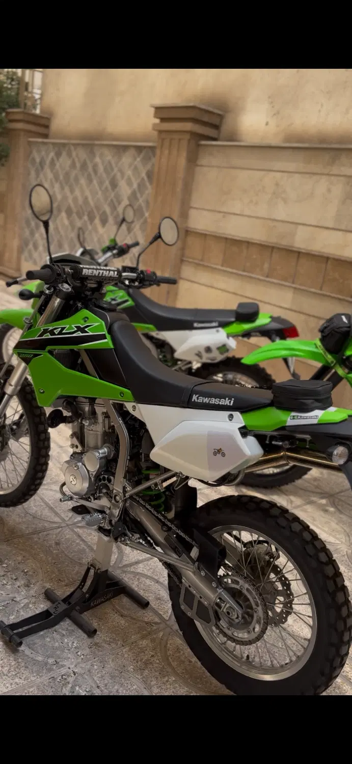 klx 1403|موتورسیکلت|تهران, شهرک چیتگر|دیوار
