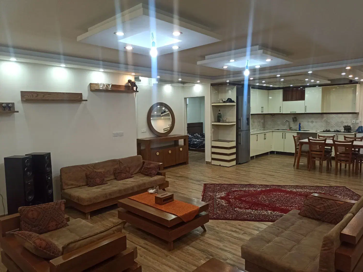 سویت ...وباغ استخردارمدرن|اجارهٔ کوتاه‌مدت آپارتمان و سوئیت|فردیس, فردیس|دیوار