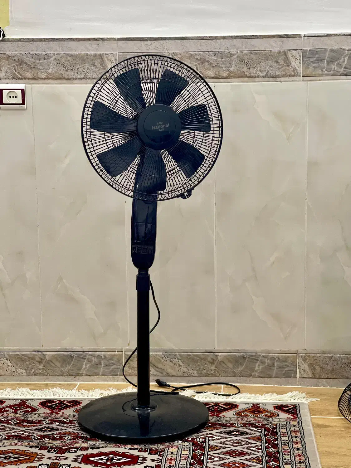 پنکه زمینی ایستاده|پنکه و تصفیهکنندهٔ هوا|آق قلا, |دیوار