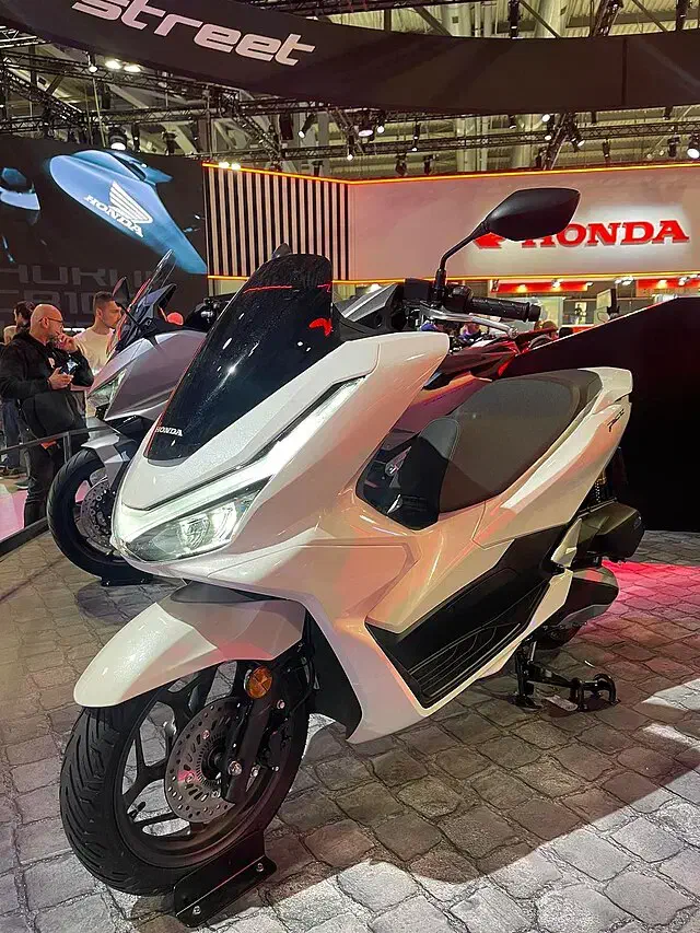 Pcx new160|موتورسیکلت|تهران, لاله زار|دیوار