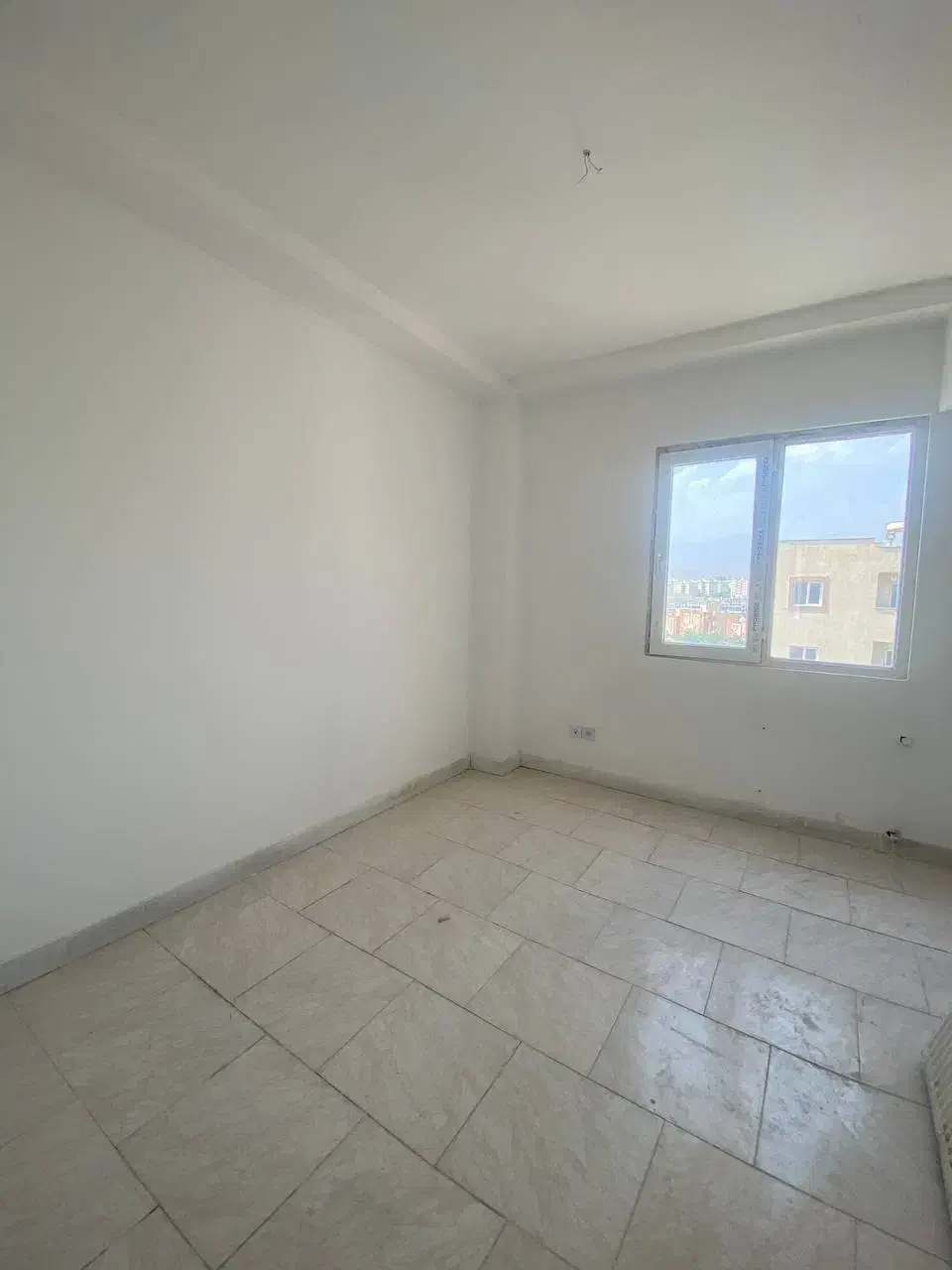 نوساز کلیدنخورده فول امکانات آسانسور+پارکینگ|فروش آپارتمان|هشتگرد, شهرک گلها|دیوار