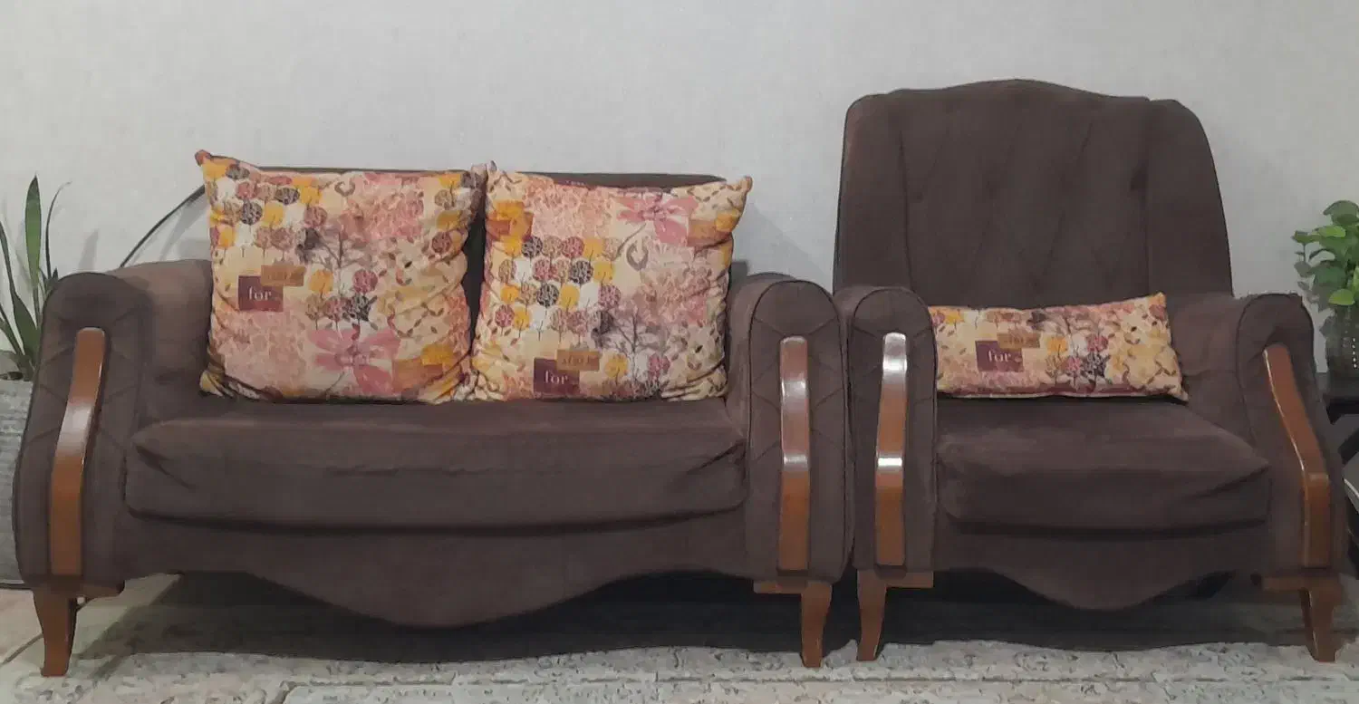 مبل ۷ نفره|مبلمان خانگی و میز عسلی|اسلام‌شهر, شهرک قائمیه|دیوار