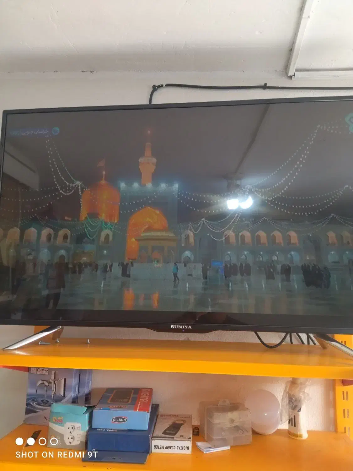 تلویزیون ۴۹ اینج اصل سونیا لطفاً توضیحات بخوانید|تلویزیون و پروژکتور|رشت, شهرک صبا|دیوار