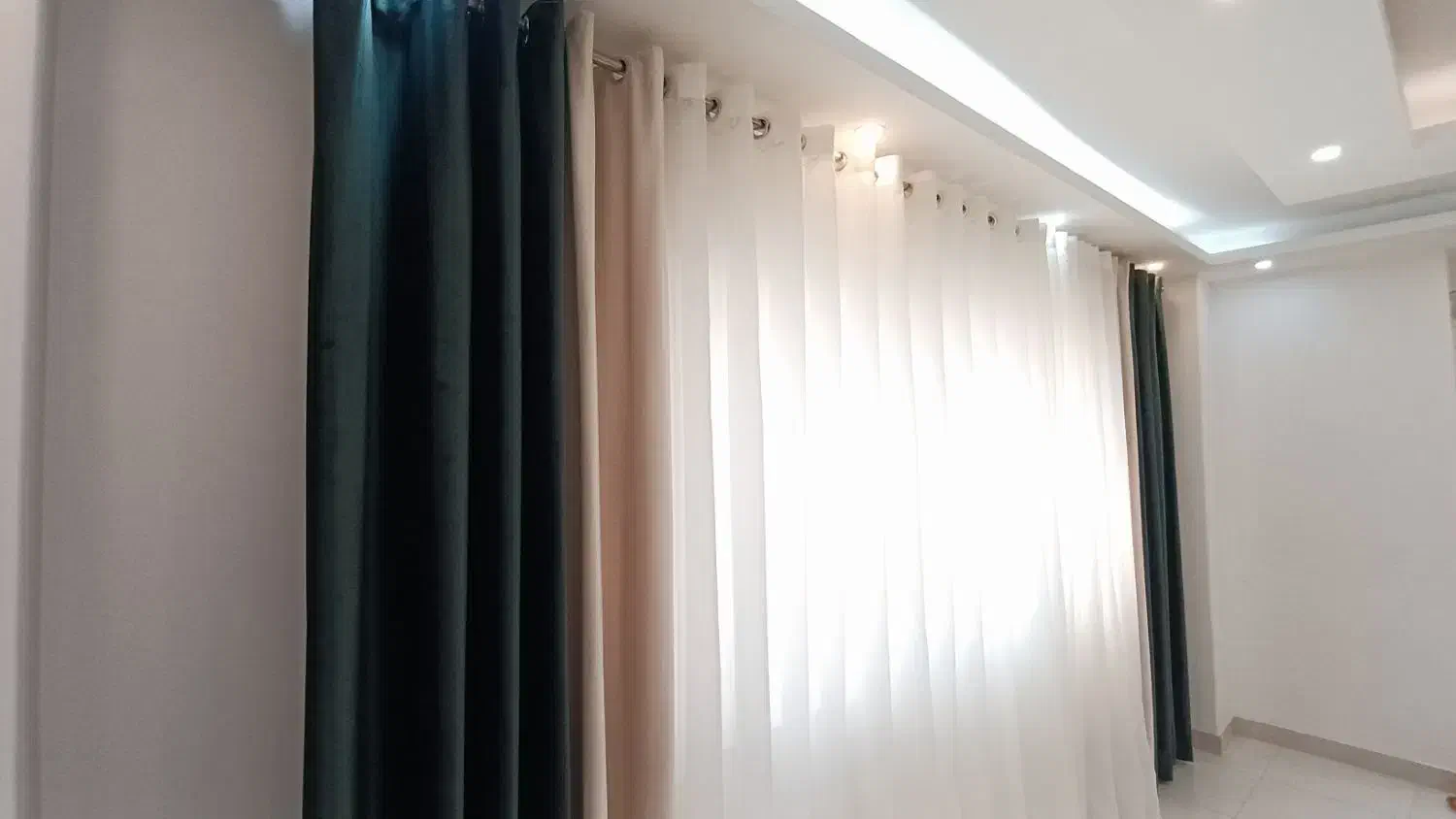 پرده حریر با مخمل کالیفرنیا|پرده، رانر، رومیزی|رشت, پستک|دیوار