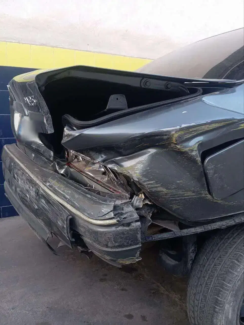 پژو پارس تصادفی|خودرو سواری و وانت|کرمان, |دیوار