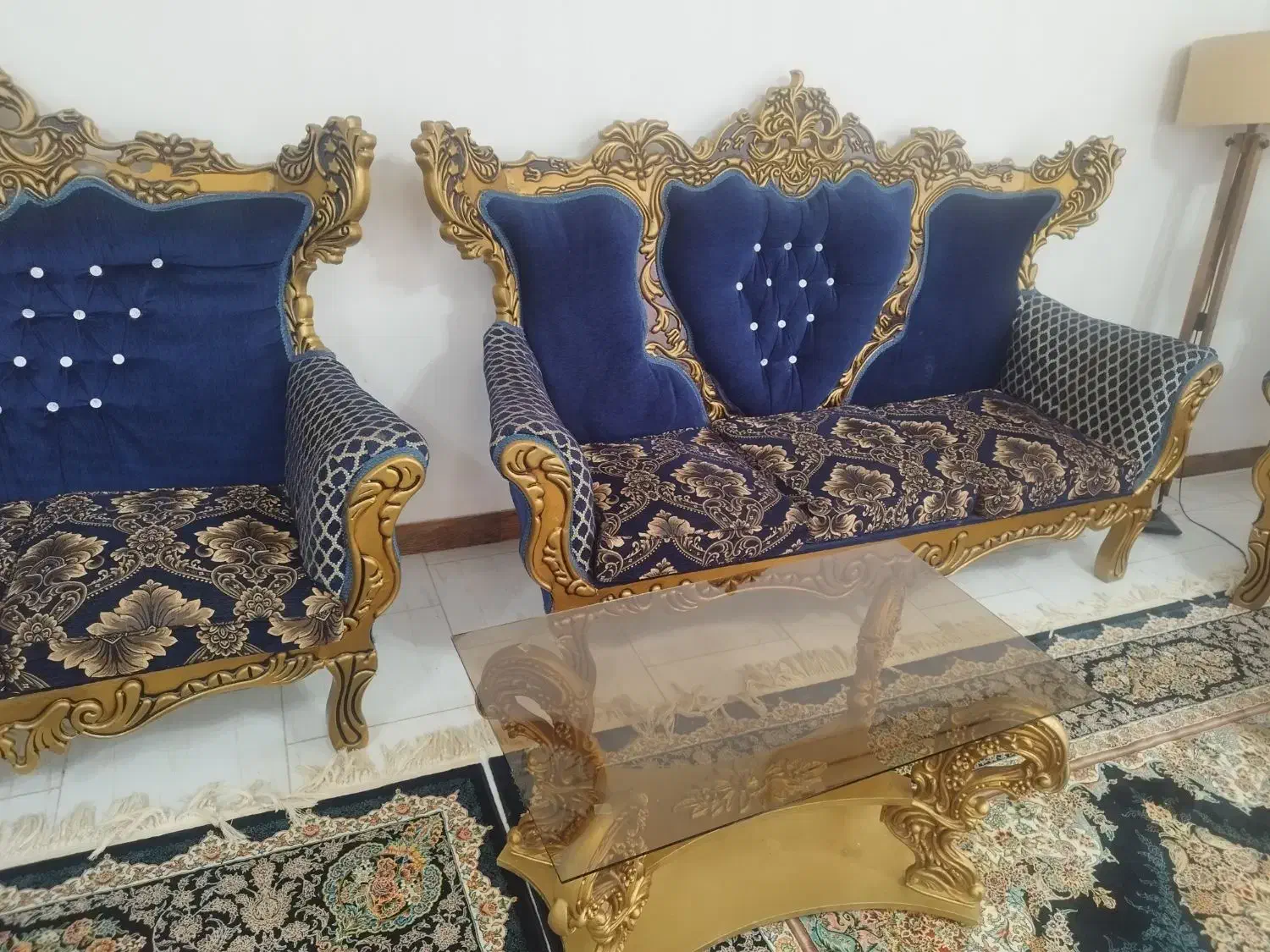 مبلمان سلطنتی7نفره تمیز|مبلمان خانگی و میز عسلی|تالش, هشتپر|دیوار