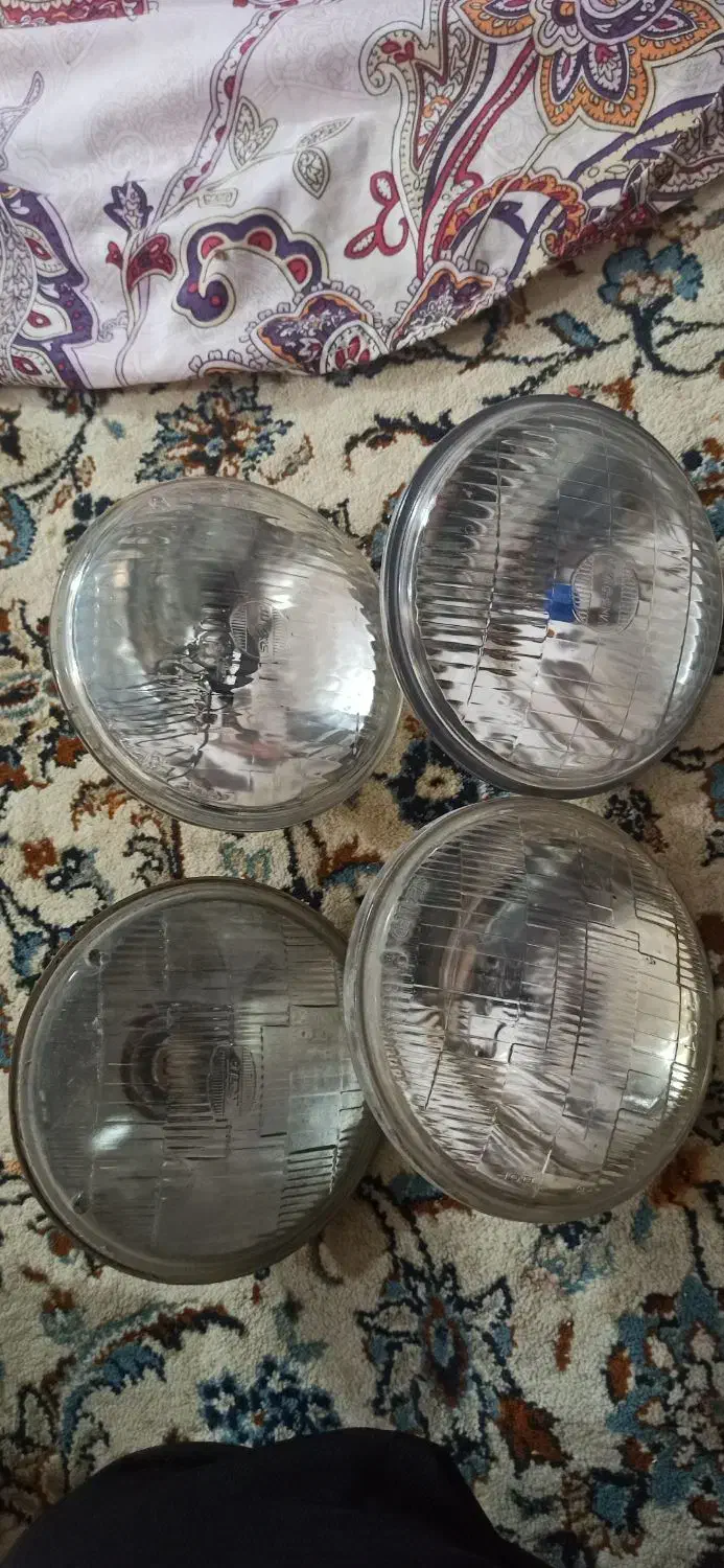 چراغ جلو نیسان لامپ گازی سرخود|قطعات یدکی و لوازم جانبی|شاهین‌شهر, شهرک گلدیس|دیوار