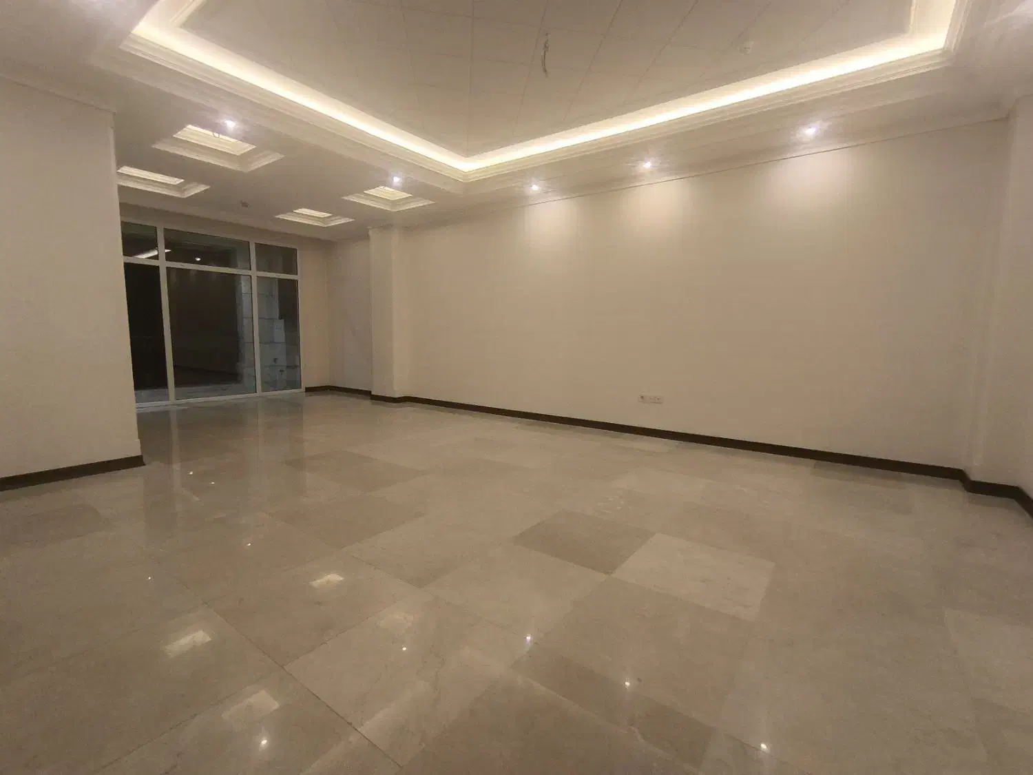 پاسداران/ بوستان ها / دو خواب/ 120متر