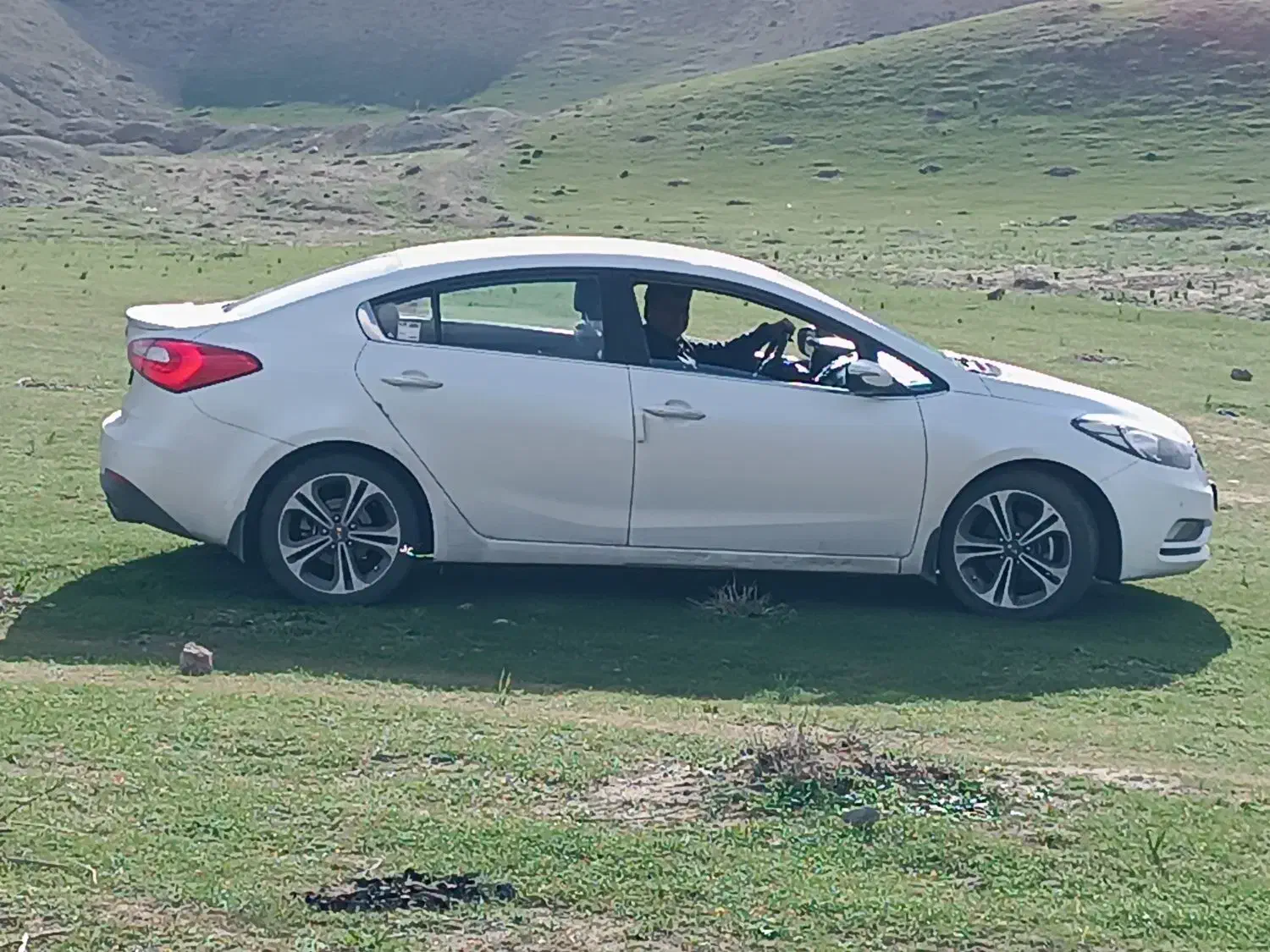 KIA سراتو YD2.0 وارداتی فول 2015 بدون رنگ|خودرو سواری و وانت|مشهد, رضاشهر|دیوار