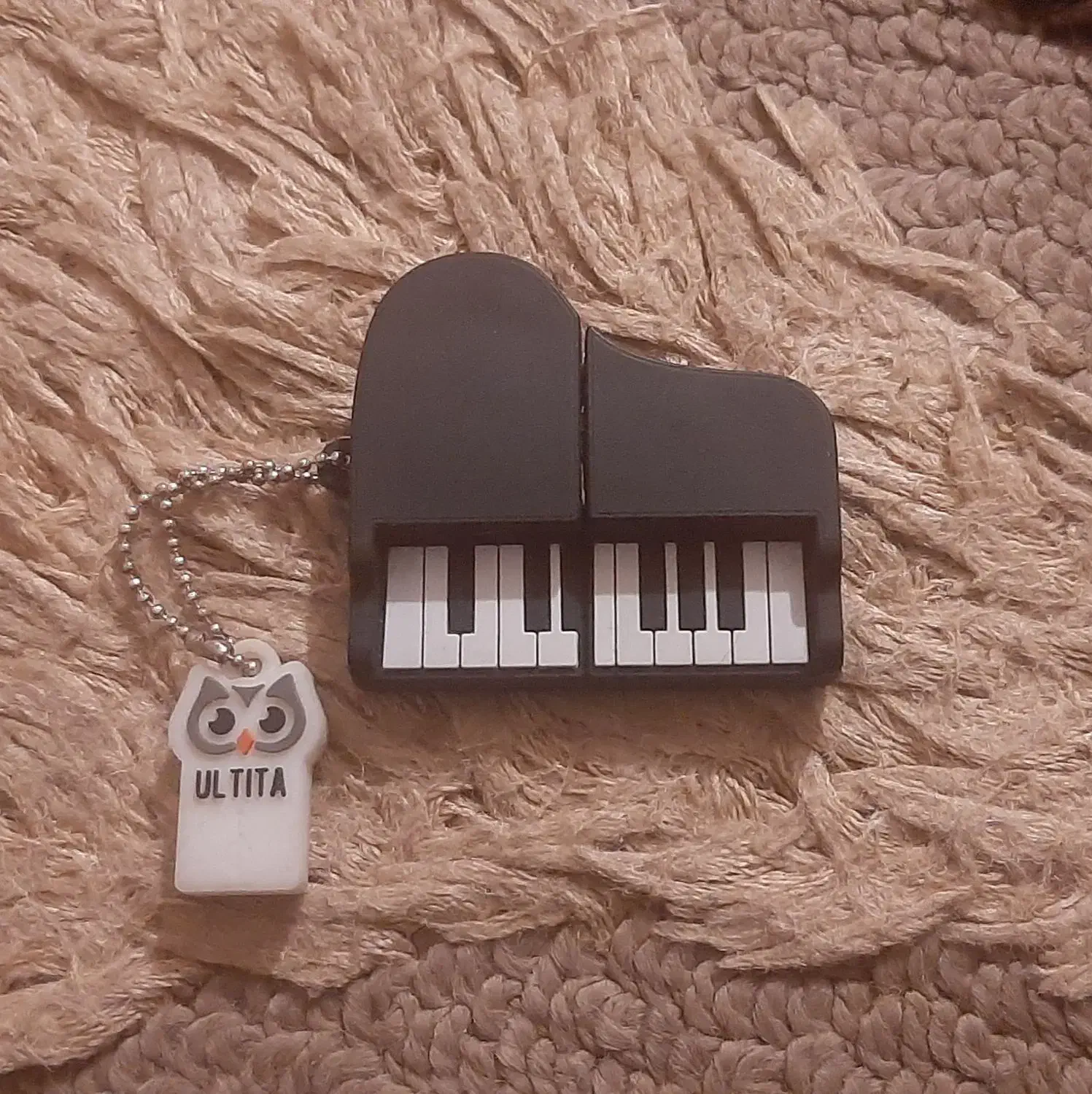 فلش|قطعات و لوازم جانبی رایانه|اراک, |دیوار