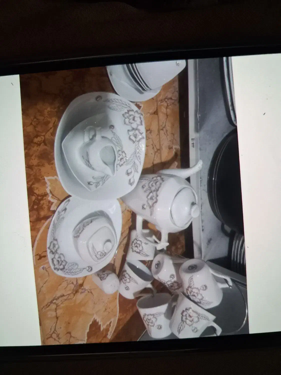 چینی پردیس ۱۰۵ پارچه مناسب عروس|ظروف سرو و پذیرایی|سنقر, |دیوار